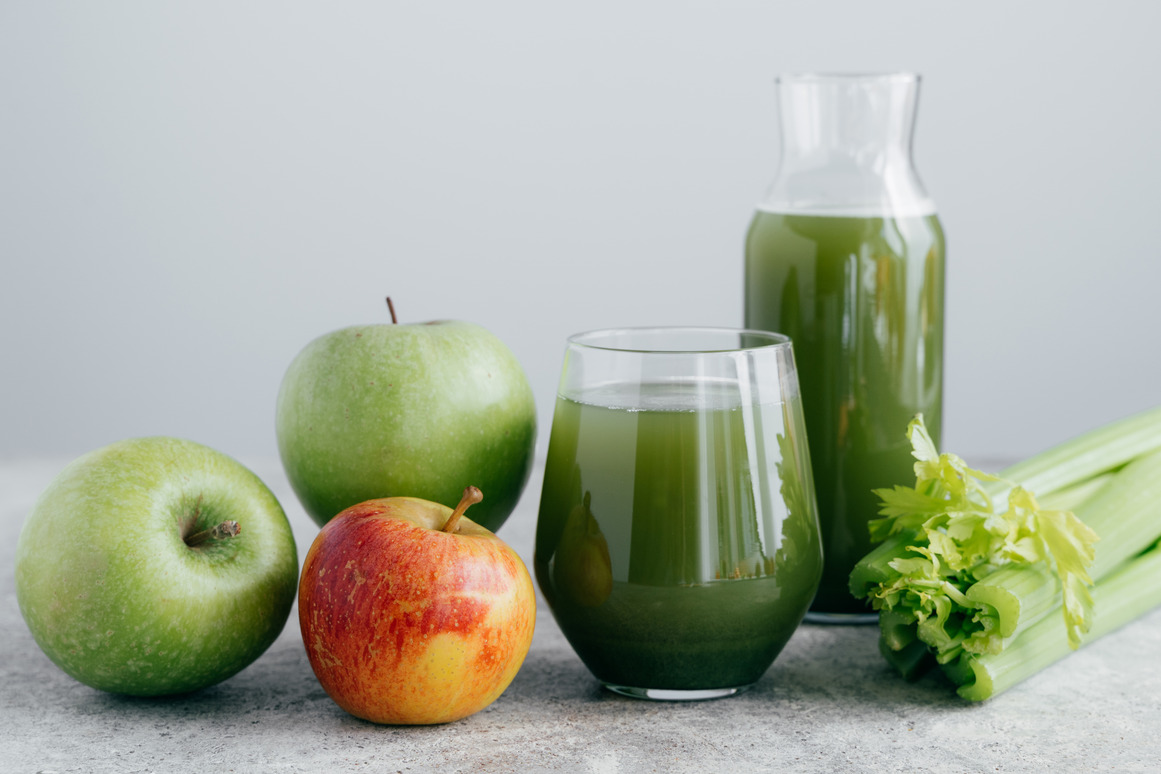 detox drinks for weeds fresh and in a glass ready for consumption